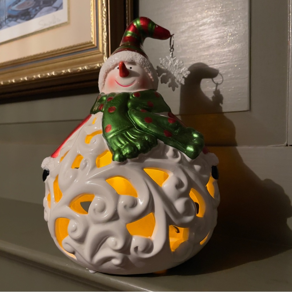 Luminary Snowman - Glows with Holiday Magic! ✨🎄 ⛄️  Perfect Gift 🎁 with box